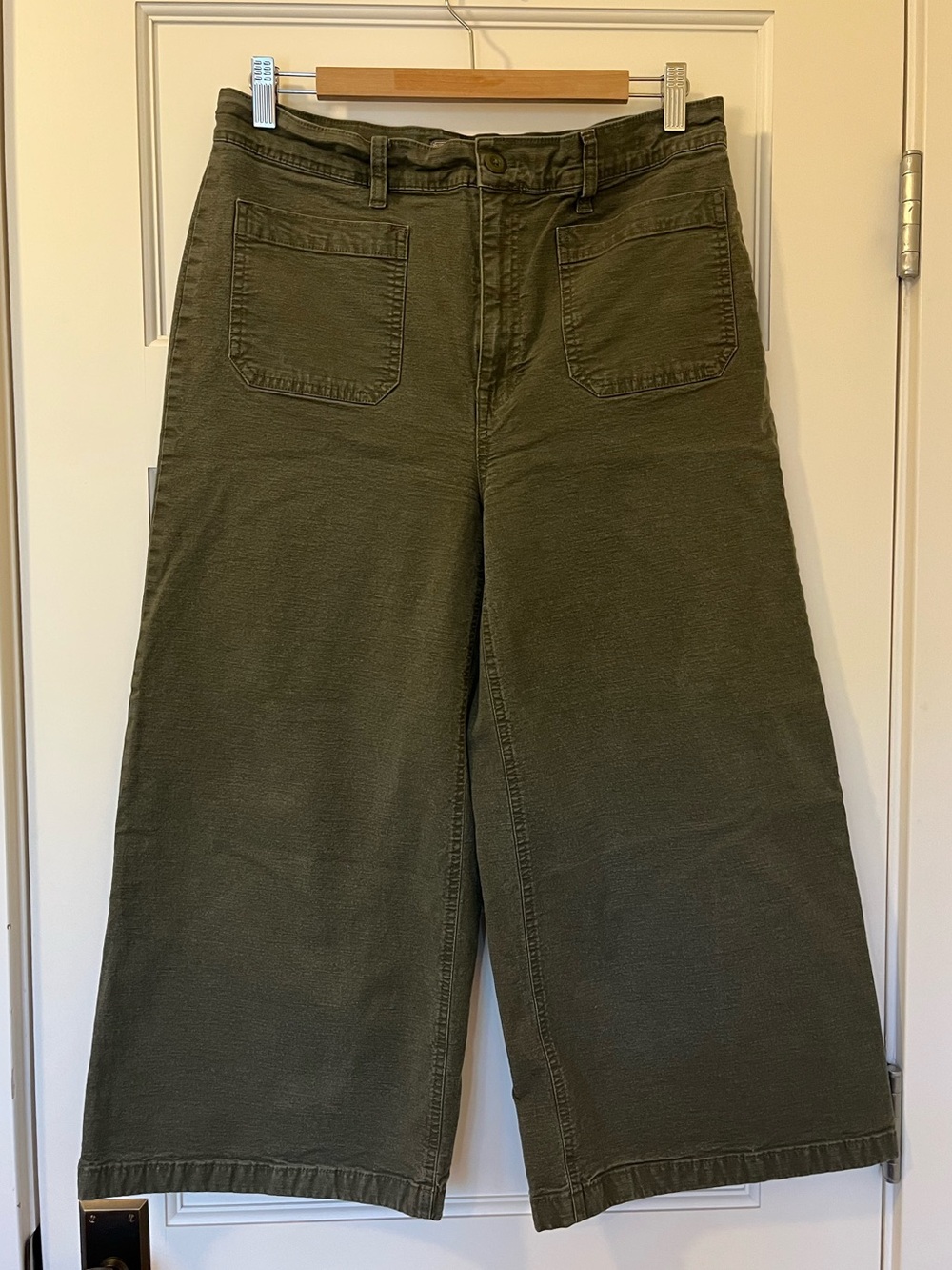 Point Sur by J.Crew • Wide-Leg Cropped Utility Pants • Olive • 31